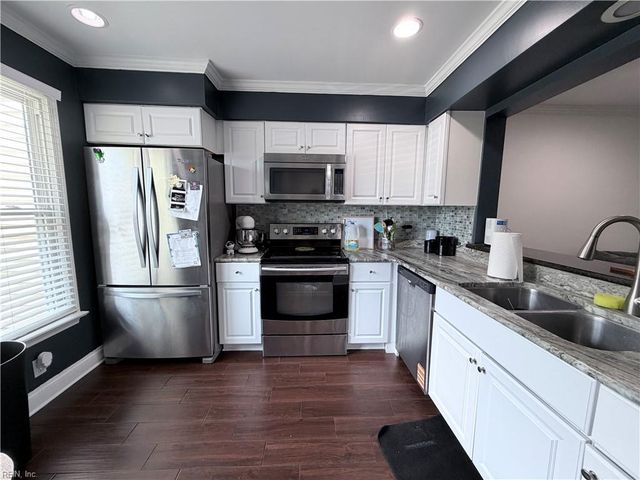 1528 Jameson DR, Virginia Beach, VA 23464