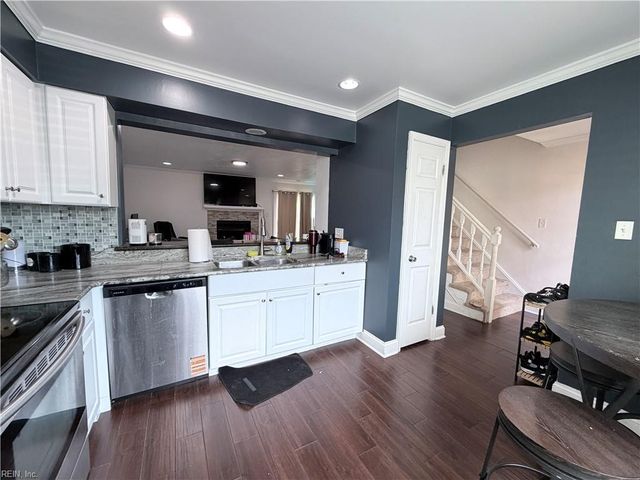 1528 Jameson DR, Virginia Beach, VA 23464