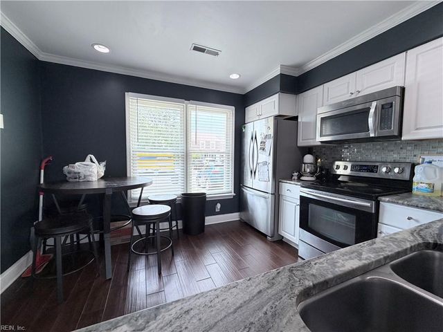 1528 Jameson DR, Virginia Beach, VA 23464