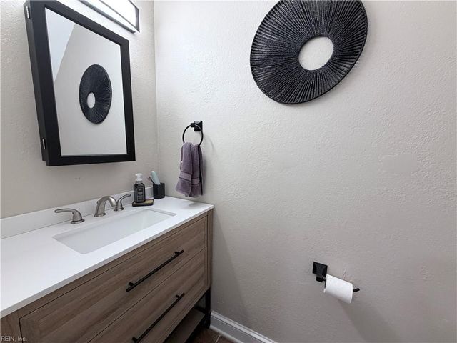 1528 Jameson DR, Virginia Beach, VA 23464