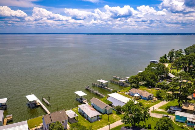 133 Panther, Onalaska, TX 77360