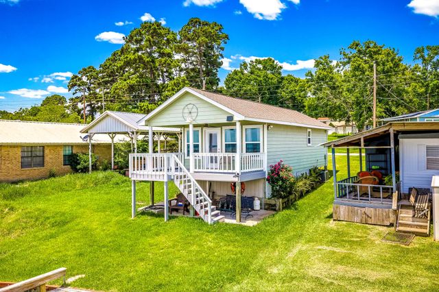 133 Panther, Onalaska, TX 77360