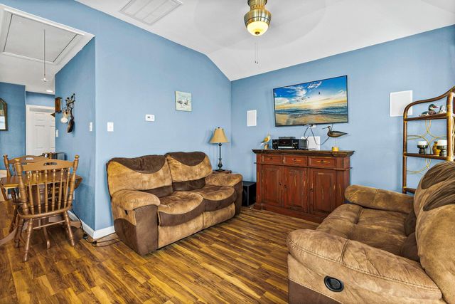 133 Panther, Onalaska, TX 77360