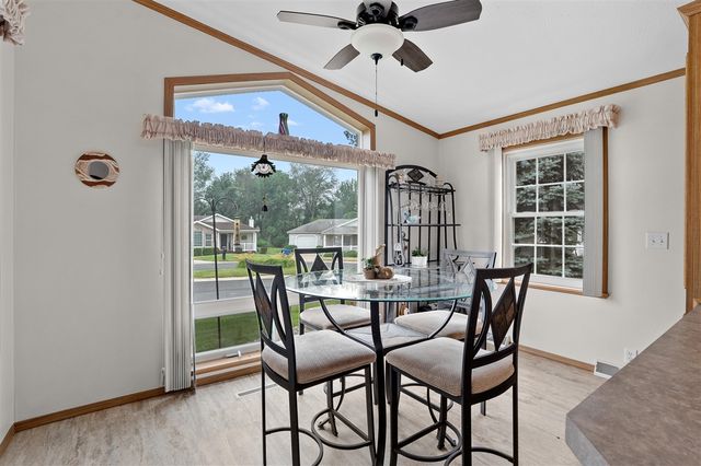 5289 Pine Arbor Ridge, Kalamazoo, MI 49004