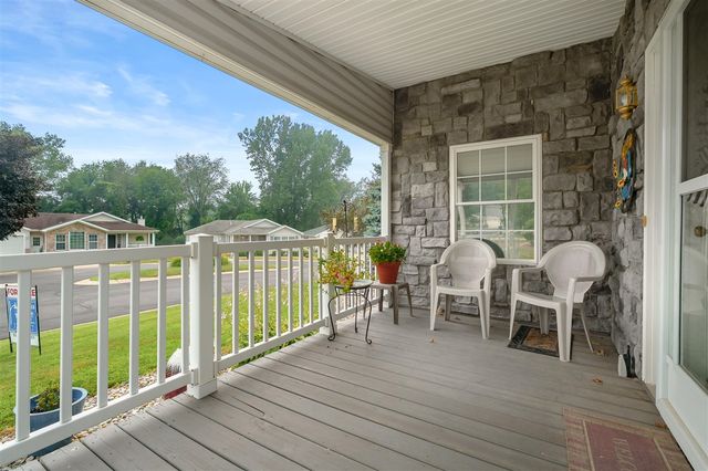 5289 Pine Arbor Ridge, Kalamazoo, MI 49004