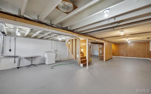 713 Avenue H, St Louis, MO 63125