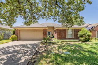 1108 Middlebury Lane, Euless, TX 76040