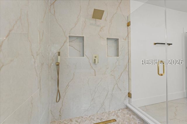 6 Sams Point Ln, Hilton Head Island, SC 29926