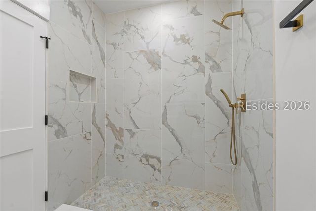 6 Sams Point Ln, Hilton Head Island, SC 29926