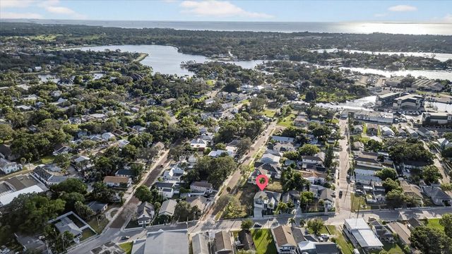 207 ATHENS STREET, Tarpon Springs, FL 34689