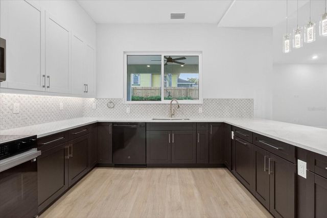 207 ATHENS STREET, Tarpon Springs, FL 34689