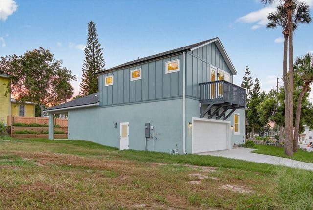 207 ATHENS STREET, Tarpon Springs, FL 34689