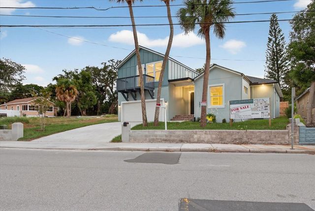 207 ATHENS STREET, Tarpon Springs, FL 34689