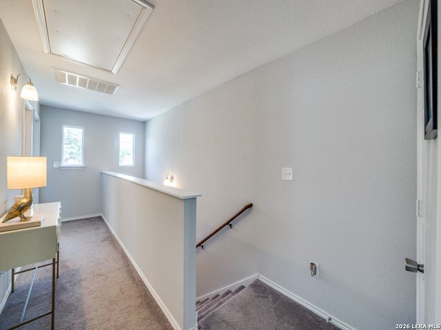6918 CRESTWAY RD, San Antonio, TX 78239