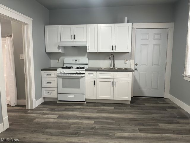 3636 E 55th Street, Cleveland, OH 44105