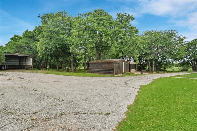 27020 Fm 902, Collinsville, TX 76233