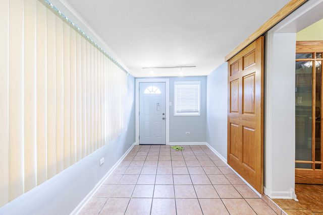 5557 S Kildare Avenue, Chicago, IL 60629