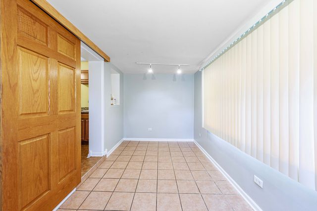 5557 S Kildare Avenue, Chicago, IL 60629