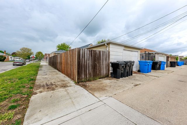 5557 S Kildare Avenue, Chicago, IL 60629
