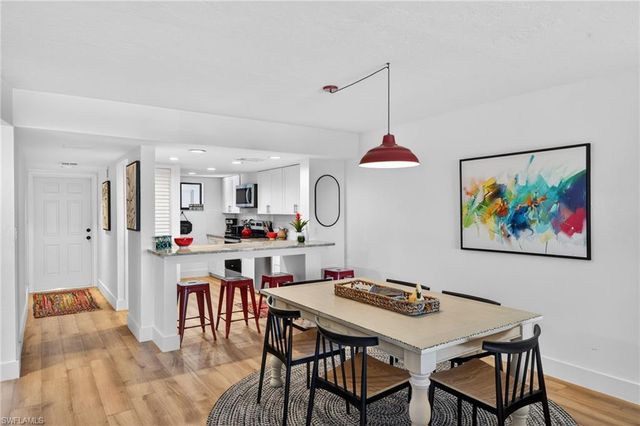 2711 1st ST 203, Fort Myers, FL 33916