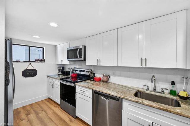 2711 1st ST 203, Fort Myers, FL 33916