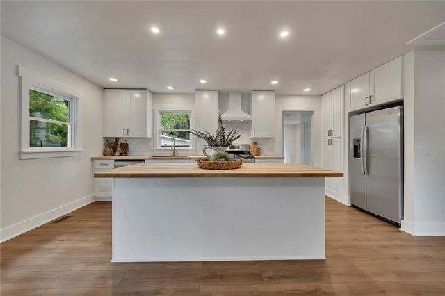 476 Freyer Drive NE, Marietta, GA 30060