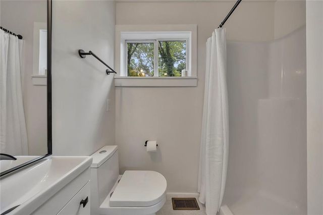 476 Freyer Drive NE, Marietta, GA 30060