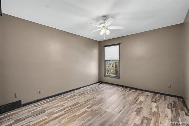 4725 Hickory Drive, Highland, MI 48356