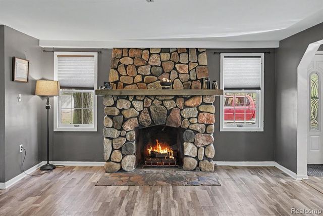 4725 Hickory Drive, Highland, MI 48356