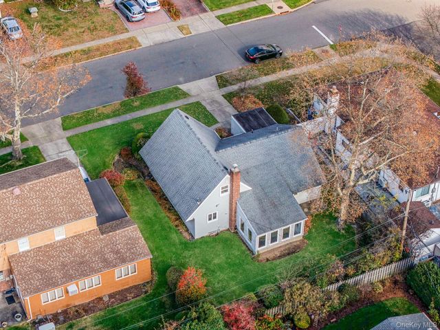 78 Patton Boulevard, New Hyde Park, NY 11040