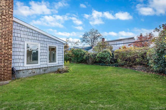 78 Patton Boulevard, New Hyde Park, NY 11040