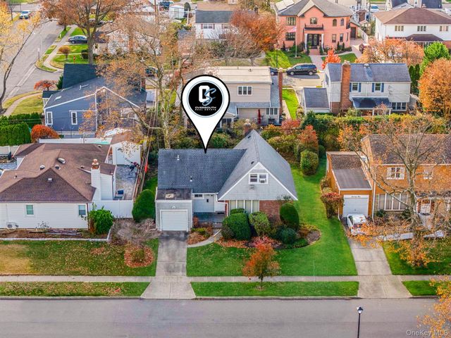 78 Patton Boulevard, New Hyde Park, NY 11040