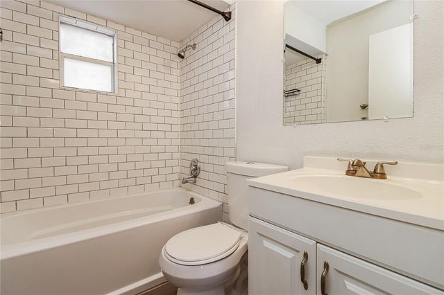 2740 38TH STREET S, St Petersburg, FL 33711