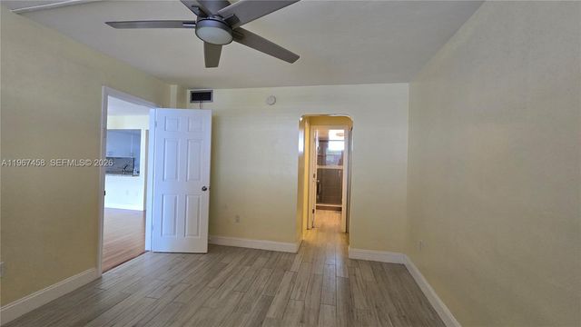 3000 Marcos Dr P304, Aventura, FL 33160