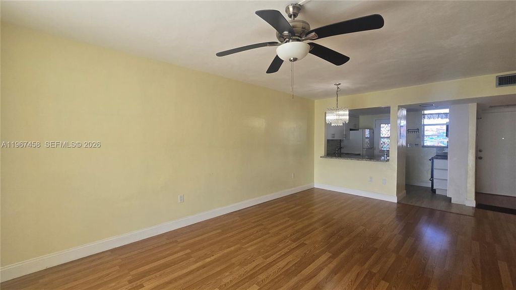 3000 Marcos Dr P304, Aventura, FL 33160