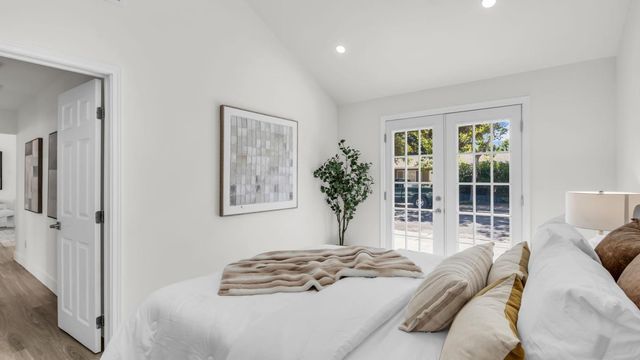 186 Fair Oaks Street, Mountain View, CA 94040