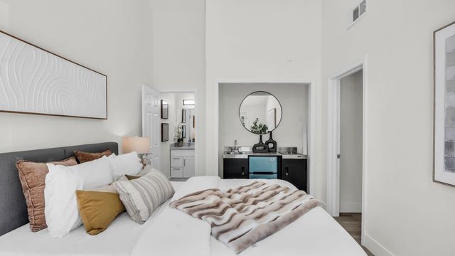 186 Fair Oaks Street, Mountain View, CA 94040