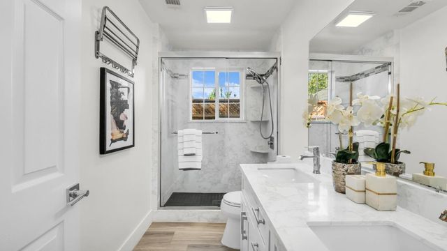 186 Fair Oaks Street, Mountain View, CA 94040