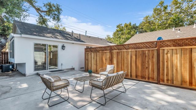 186 Fair Oaks Street, Mountain View, CA 94040