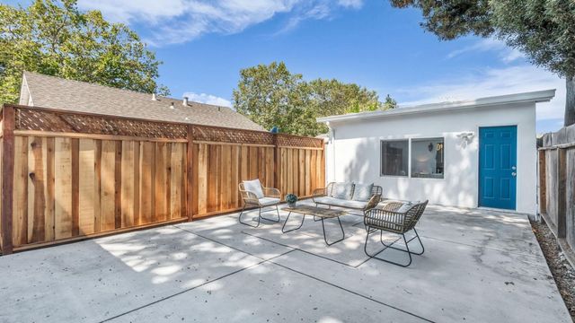 186 Fair Oaks Street, Mountain View, CA 94040