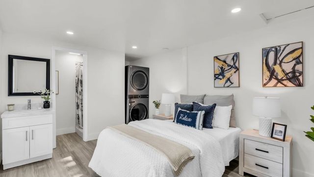 186 Fair Oaks Street, Mountain View, CA 94040