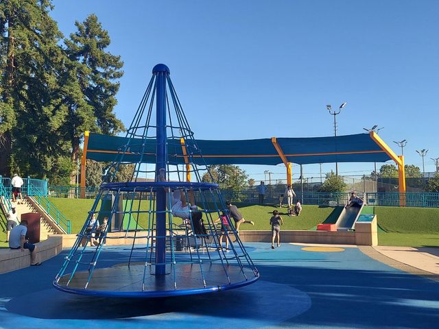 186 Fair Oaks Street, Mountain View, CA 94040