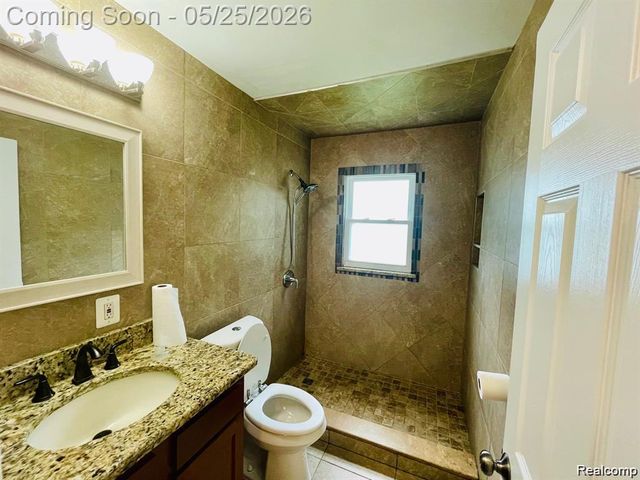 20817 Atlantic Avenue, Warren, MI 48091