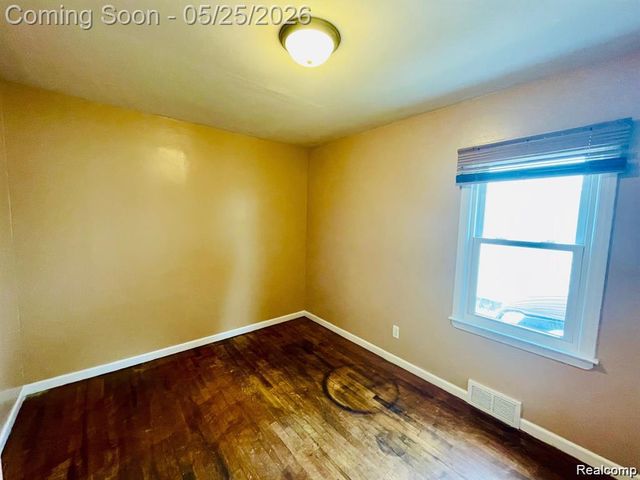 20817 Atlantic Avenue, Warren, MI 48091
