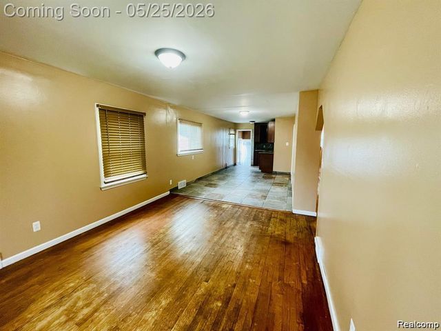 20817 Atlantic Avenue, Warren, MI 48091