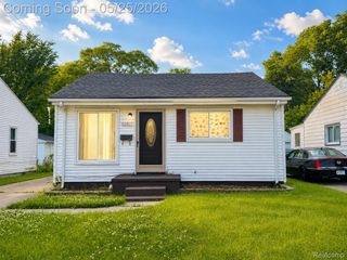 20817 Atlantic Avenue, Warren, MI 48091