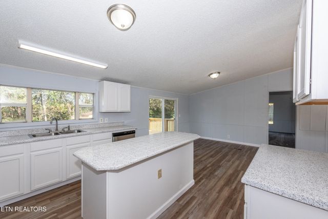 144 Snowbird Lane, Jefferson City, TN 37760