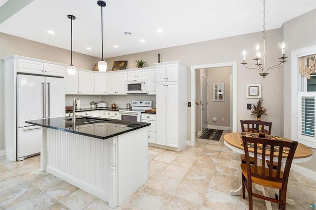 4911 Greystone Street, Hermantown, MN 55811