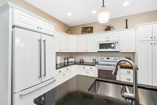 4911 Greystone Street, Hermantown, MN 55811