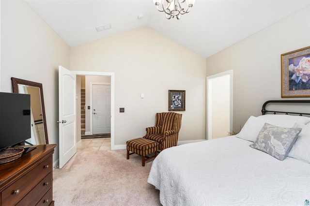 4911 Greystone Street, Hermantown, MN 55811